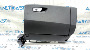 Audi Q7 2017 glove compartment, black leather, dents