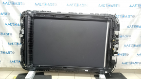 Audi Q7 16-25 panoramic view, black curtain, scratches on the curtain