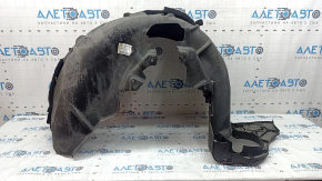 The rear right fender liner of an Audi Q7 16-19 has a broken mount.