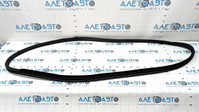 The front left door seal for Mercedes W213 E 17-23 is worn out.