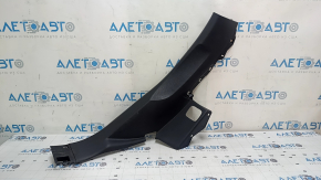 Audi Q7 16-25 black, worn lower right rear pillar trim