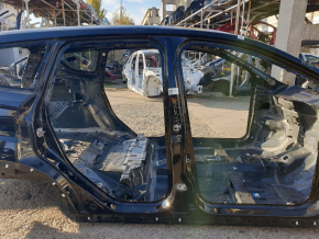 Ford Escape MK3 13-19 right center body pillar on the body, bumpers
