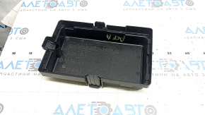 Chrysler Pacifica 18- underhood fuse box cover