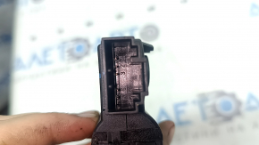 Left-hand actuator motor for the heater and air conditioner on a Chrysler Pacifica 17-24