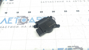 Left-hand actuator motor for the heater and air conditioner on a Chrysler Pacifica 17-24