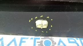 Mazda 3 19-23 windshield for camera and rain sensor, Mexico built, air along the edge, broken mount