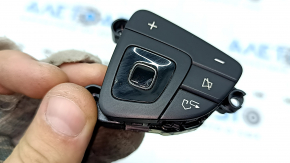 The steering wheel control buttons on the left Mercedes W213 E 17-20 are black, the button coating has peeled off.