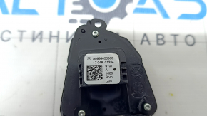 The steering wheel control buttons on the right Mercedes W213 E 17-20 are black, the button coating has peeled off.