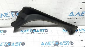 Left trunk lid gutter trim for BMW 5 G30 17-20 on the body