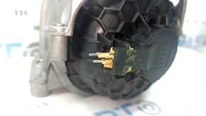 Right engine mount for Audi Q7 16-19 3.0T with microcracks and broken connector