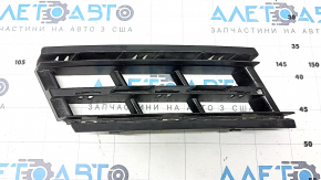 BMW 5 G30 21-23 Basis right lower front bumper grille, painted black, broken fasteners