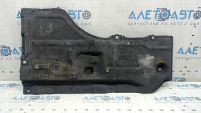 The rear right underbody protection of the Mazda 3 19-24 FWD Mexico built is worn.