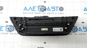 Climate control and radio control for a BMW 5 G30 17-22 auto, dual zone, heated seats, no CD drive, scratches, swollen chrome