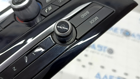 Climate control and radio control for a BMW 5 G30 17-22 auto, dual zone, heated seats, no CD drive, scratches, swollen chrome