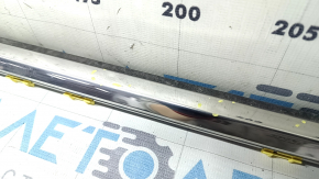 Door-glass molding, central front right, Toyota Highlander 20-25, chrome, dents, bent, broken fasteners