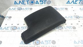 Jaguar F-Pace X761 17-18 center console armrest, black leather with white stitching, leather peeling, bump