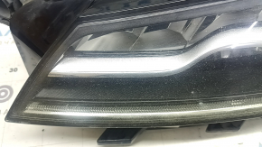 Left front headlight for Jaguar F-Pace X761 17-20 LED, needs polishing, broken mount