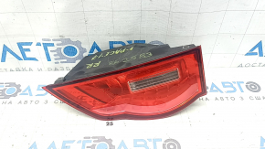 Jaguar F-Pace X761 right inner tailgate light with scratches (17-20)