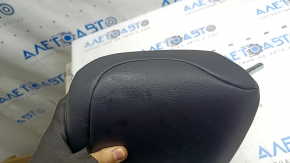 Rear right headrest, 2nd row, Toyota Highlander 20-25, black leather, XLE, for cleaning