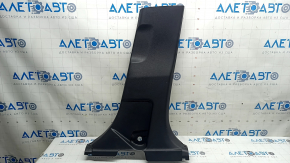 Toyota Highlander 20-24 black lower right center pillar trim, scratches