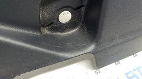 Toyota Highlander 20-24 black lower right center pillar trim, scratches
