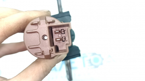 Driver's seat tilt adjustment motor for Jaguar F-Pace X761 17-20 is rusty and working.