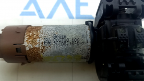 Driver's seat tilt adjustment motor for Jaguar F-Pace X761 17-20 is rusty and working.