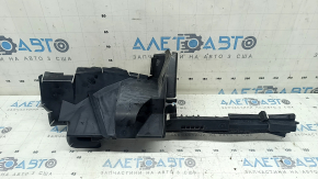 Left radiator deflector for Toyota Highlander 20-21 hybrid, broken mount