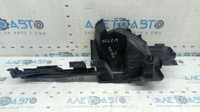Left radiator deflector for Toyota Highlander 20-21 hybrid, broken mount