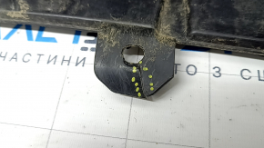 The rear bumper is bare, the lower part of the Honda CRV 23-25 HEV Sport, the structure is scratched, the fasteners are broken