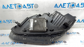 Tesla Model X 16-21 UP-LEVEL right front headlight, sand, broken guide