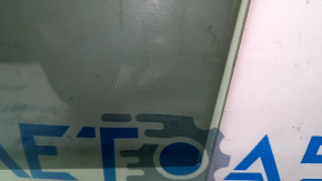Toyota Prius 30 10-15 rear right door glass tinted, scratches on tint