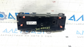 Toyota Sienna 21-23 climate control with heated seats