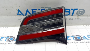 Tesla Model X 16-21 right inner tailgate light scratches