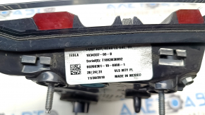 Tesla Model X 16-21 right inner tailgate light scratches