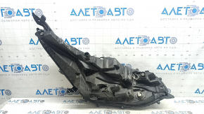 Left front headlight for Toyota Sienna 21-24 LED, LE, XLE, Led, crack in mount, needs polishing
