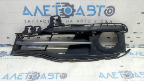 Left fog light grille frame for BMW 3 F30 16-18, partially open, with chrome molding, sand, bumps