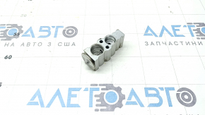 Toyota Sienna 21-25 Air Conditioner Heater Valve