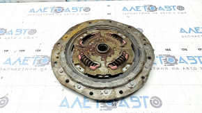 The Toyota Sienna 21-25 damper is rusty.