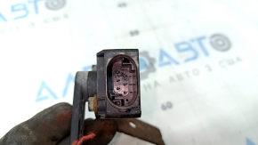 The rear body position sensor with a rod is rusty for a BMW 3 F30 12-18.