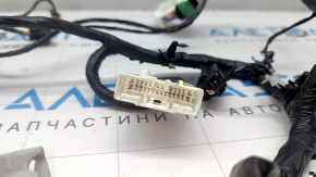 Tesla Model X 16-21 driver's seat wiring has a broken connector