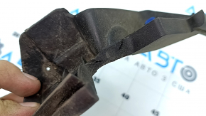 The Mazda 6 18-21 wiper blade seal is worn.