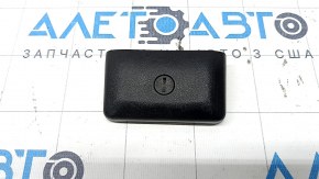 The inner guide cover of the right seat of the 2nd row rear Toyota Sienna 21-25 is black, worn.