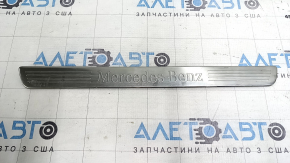 Front left outer door sill trim for Mercedes C-class W205 15-21, chrome, without backlight, type 1, scratches, broken fastener