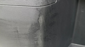 Right arch trim for VW Atlas 24-25, black, scratches