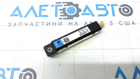 VW Atlas 24-25 Antenna Booster