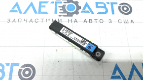VW Atlas 18-25 Right Antenna Amplifier