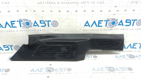 Rear left door sill plate for VW Atlas 18-25, black, scratches, broken mount