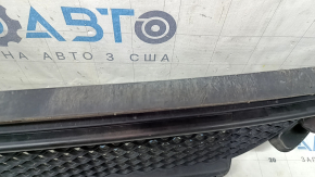 Lower grille of the front bumper Mercedes C-class W205 300/350e/350h/400 19-21 worn