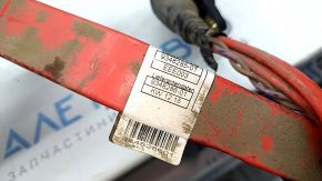 The battery wiring through the entire body of a BMW 5 F10 11-16 is cut off.